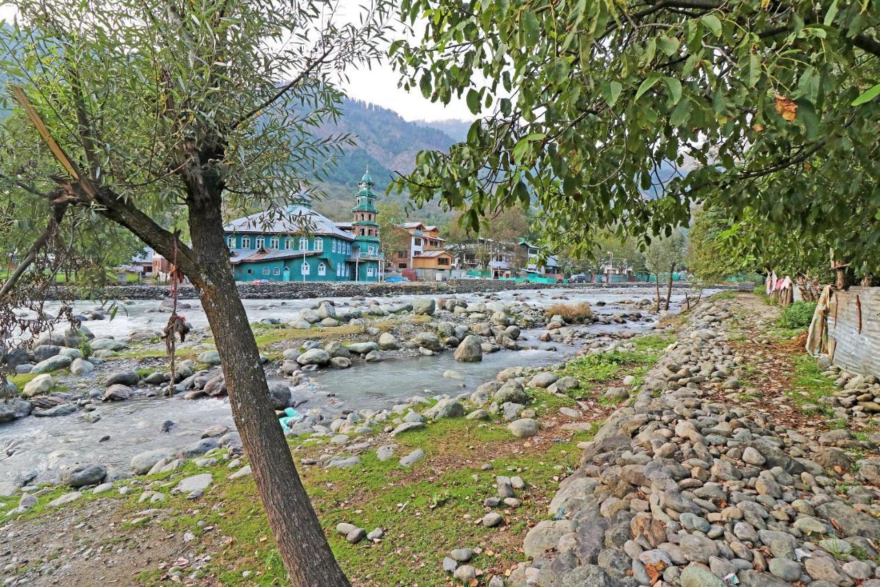 Oyo 18416 Hotel Park Palace Pahalgam Luaran gambar